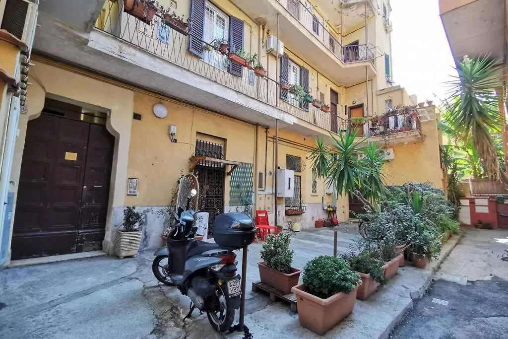 Alloggio brancaleone-1